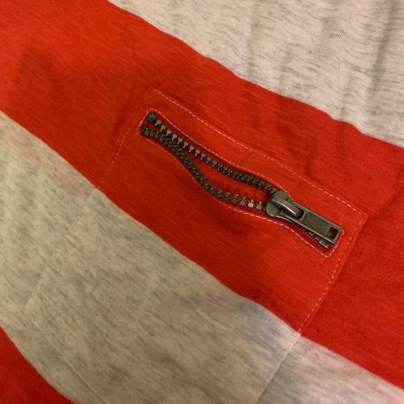 NWT Calvin Klein T Shirt - Picture 3 of 4